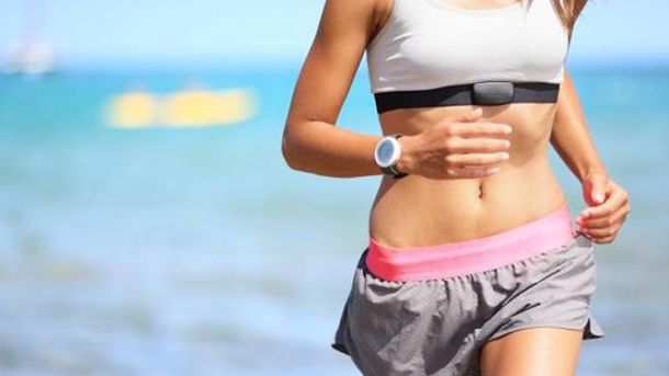 Физические упражнения положительно влияют на здоровье Физические упражнения положительно влияют на здоровье