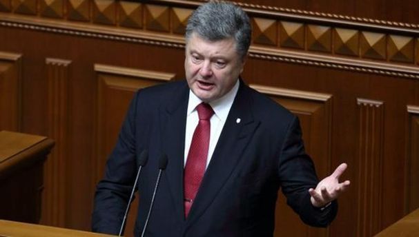 Украина не может себе позволить тратить на оборону не менее 3% ВВП, — Порошенко