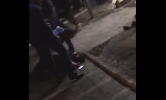 У Києві охоронці АТБ жорстоко побили людину
