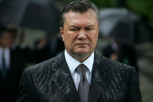 КС візьметься за скаргу Порошенка, що Янукович — не президент