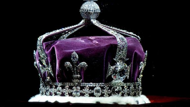 Корона из 186-каратным алмазом
