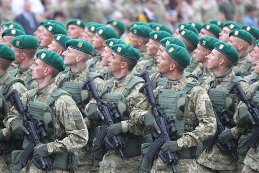 За 2,5 года гибридной войны Украина потеряла не менее 3 тыс военных