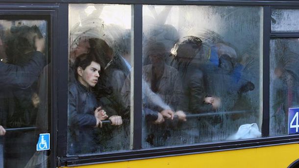 Киевские маршрутки в субботу поднимут цену проезда Киевские маршрутки в субботу поднимут цену проезда