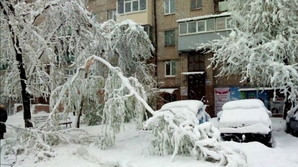 Через сніг у Запоріжжі закрили школи