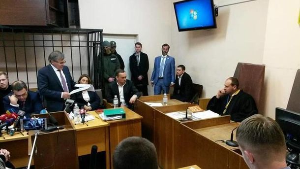 Суд отказал защите Мартыненко