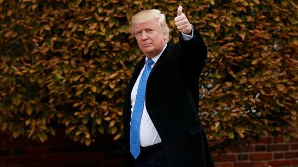 Трамп привітав Макрона з «великою перемогою» на виборах