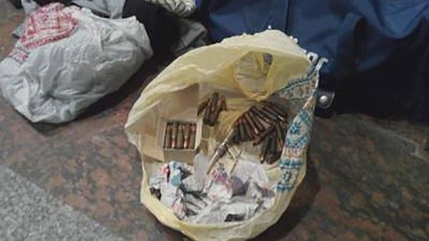 Во Львове на вокзале отыскали сумку с боеприпасами