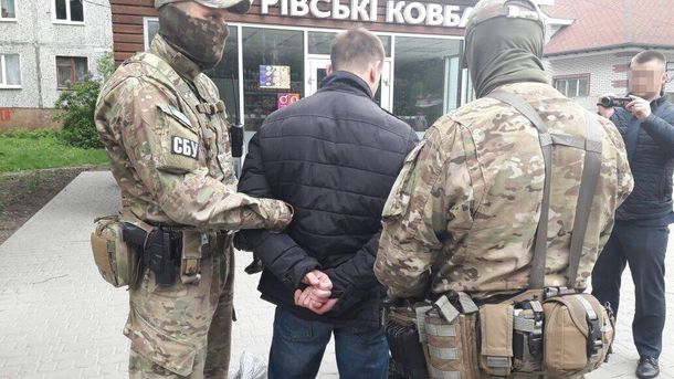 Співробітник внутрішньої безпеки Нацполіції «дахував» проституцію