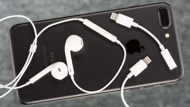 IPhone 7 и 7 Plus втрое популярнее телефонов Самсунг