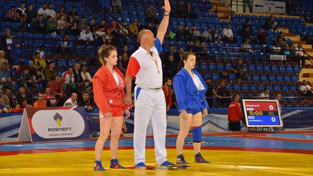 Украинская самбистка одолела россиянку и стала чемпионкой Европы Украинская самбистка одолела россиянку и стала чемпионкой Европы