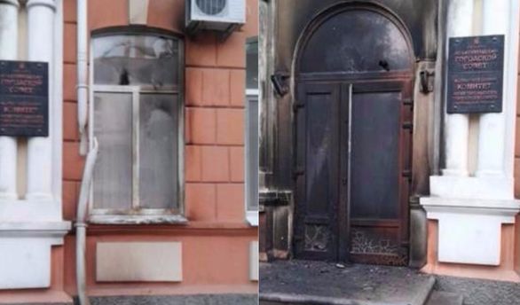 У Мелітополі вночі підпалили будівлю міської ради