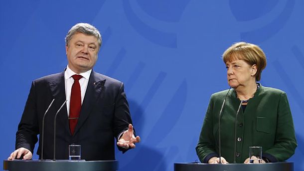 Порошенко провів перемовини з Меркель