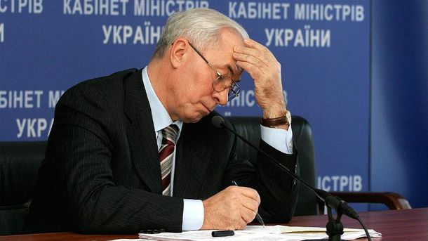 Генеральный прокурор Украины страдает из-за отсутствия юридического образования Генеральный прокурор Украины страдает из-за отсутствия юридического образования