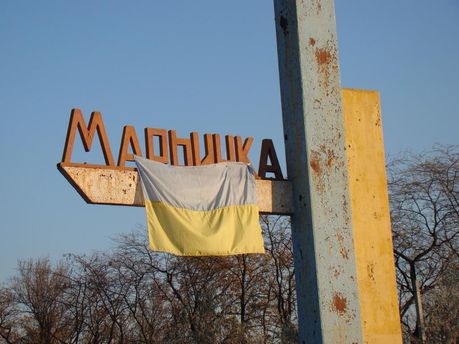 Жебрівський: Бойовики обстріляли Мар'їнку, вогонь вівся в районі місцевої школи