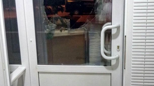 У прифронтовому Краматорську двоє чоловіків напали на офіс телеканалу «ДоТБ»