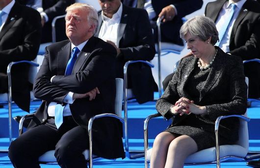 Трамп роздає свій номер мобільного світовим лідерам і просить зв’язуватися напряму