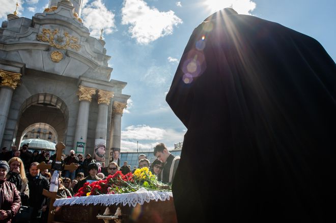 Великий і легендарний: У Києві попрощалися із бійцем "Годзилою"